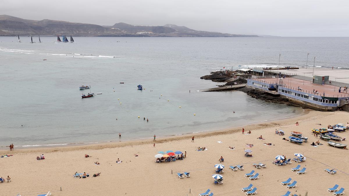 Regata de los Fórmula 1 del Mar en la playa de Las Canteras.