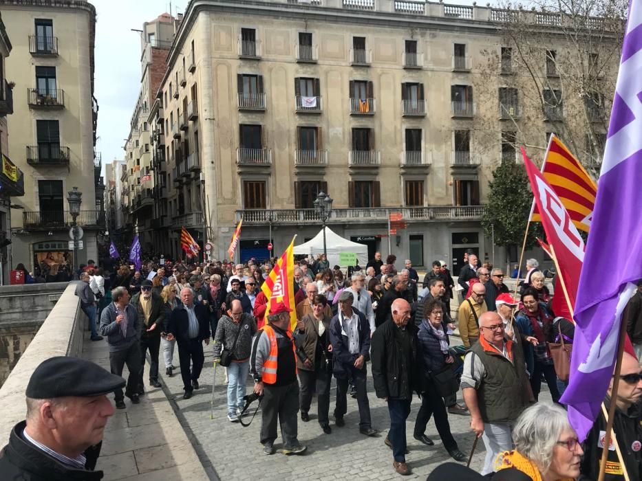 Més de 2.000 gironins es mobilitzen contra «l'estafa» de les pensions