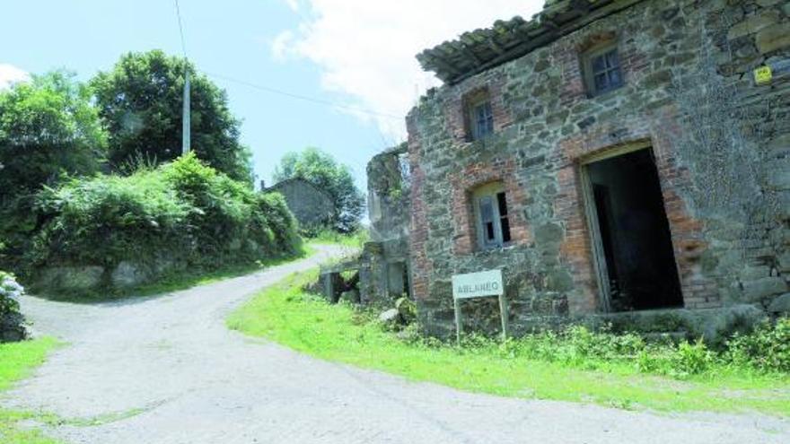 El pueblo deshabitado de Ablanedo.