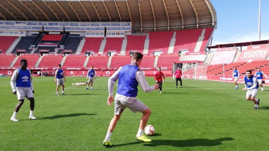 El Mallorca, durante un entrenamiento en Son Moix.