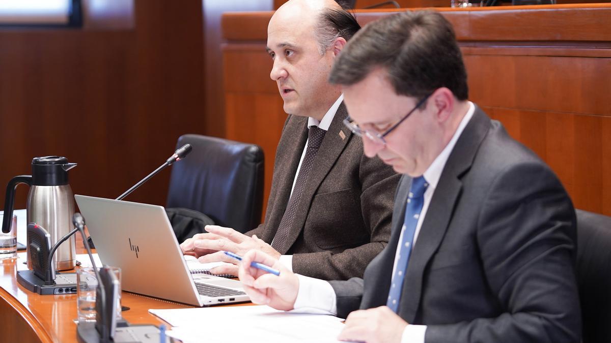 El presidente de la Cámara de Cuentas de Aragón, Jesús Royo, y el consejero, Antonio Cendoya.
