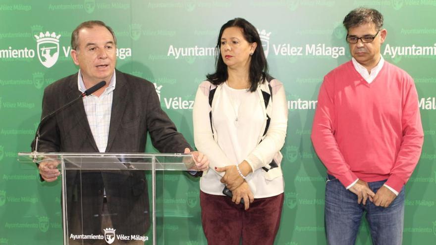 Bonilla y Labao, durante la presentación del teatro.