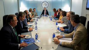 Pablo Casado preside una reunión del comité de dirección del PP