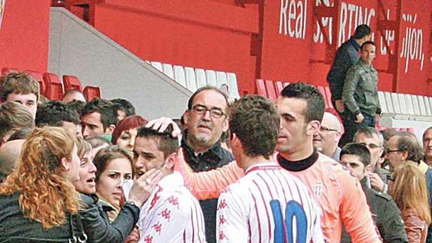 Álex García es el máximo goleador con 34 dianas y su tanto se lo dedicó a su primo Jonathan, con leucemia. El portero Chechu es el menos batido de la categoría