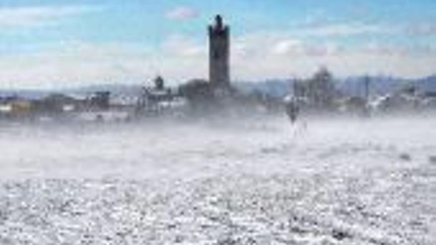 La nieve visita de nuevo el paisaje de la comarca