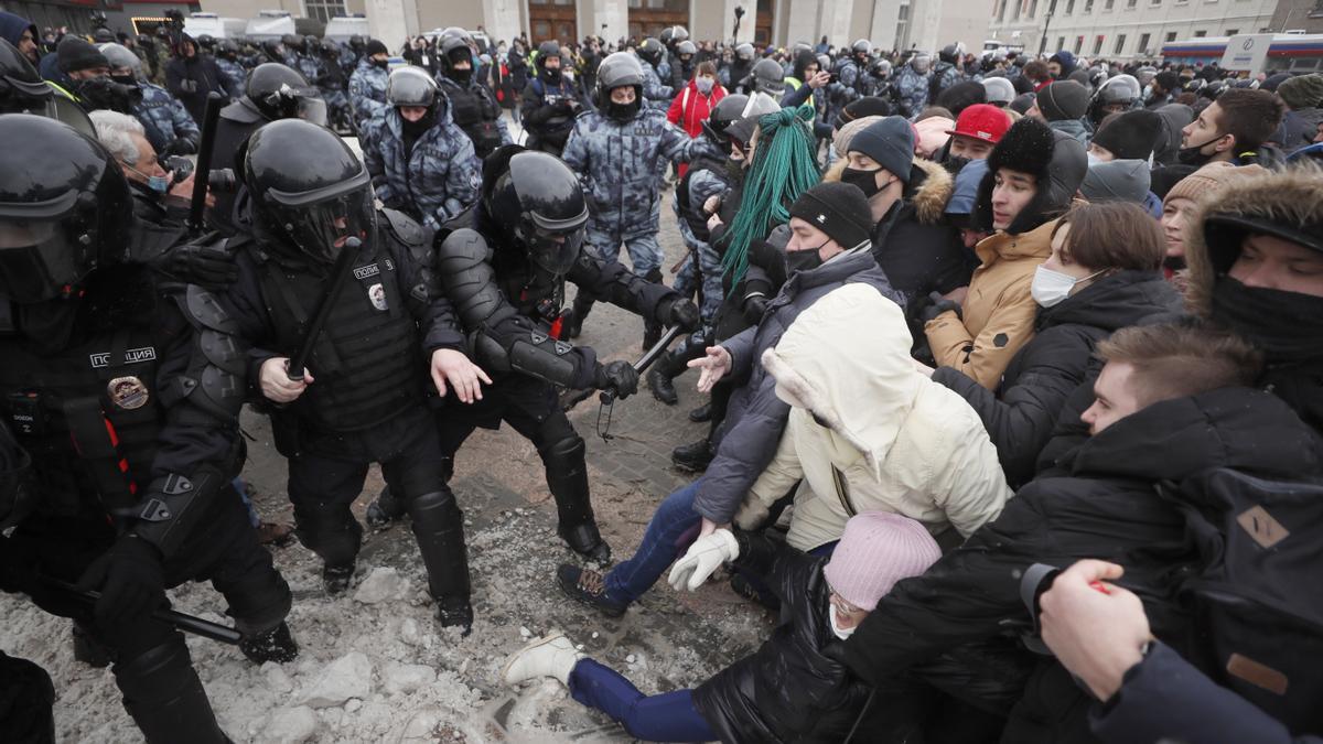 Más de 1.500 detenidos en las protestas en Rusia en apoyo de Navalni