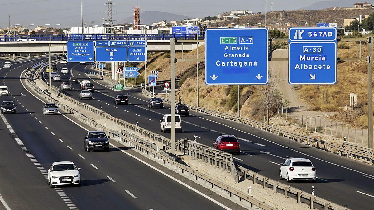 Autovía de circunvalación a la entrada de la ciudad de Murcia. | JUAN CARLOS CAVAL