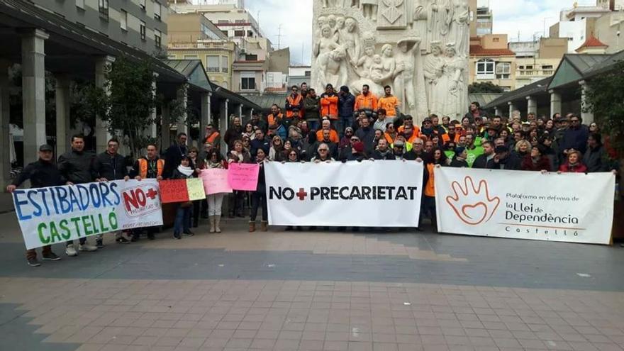Más de 300 personas se manifiestan en Castelló contra la precariedad
