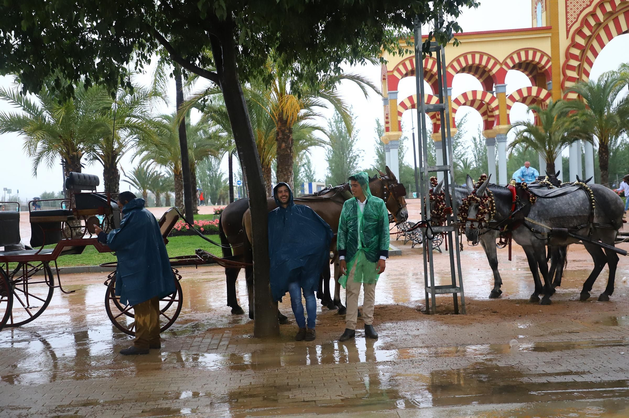 El primer día de Feria marcado por la lluvia