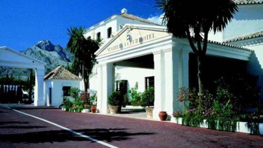 Vista de la entrada del Marbella Club, escenario donde negocian Sanz y Abdullah, consejero delegado de una empresa del jeque.