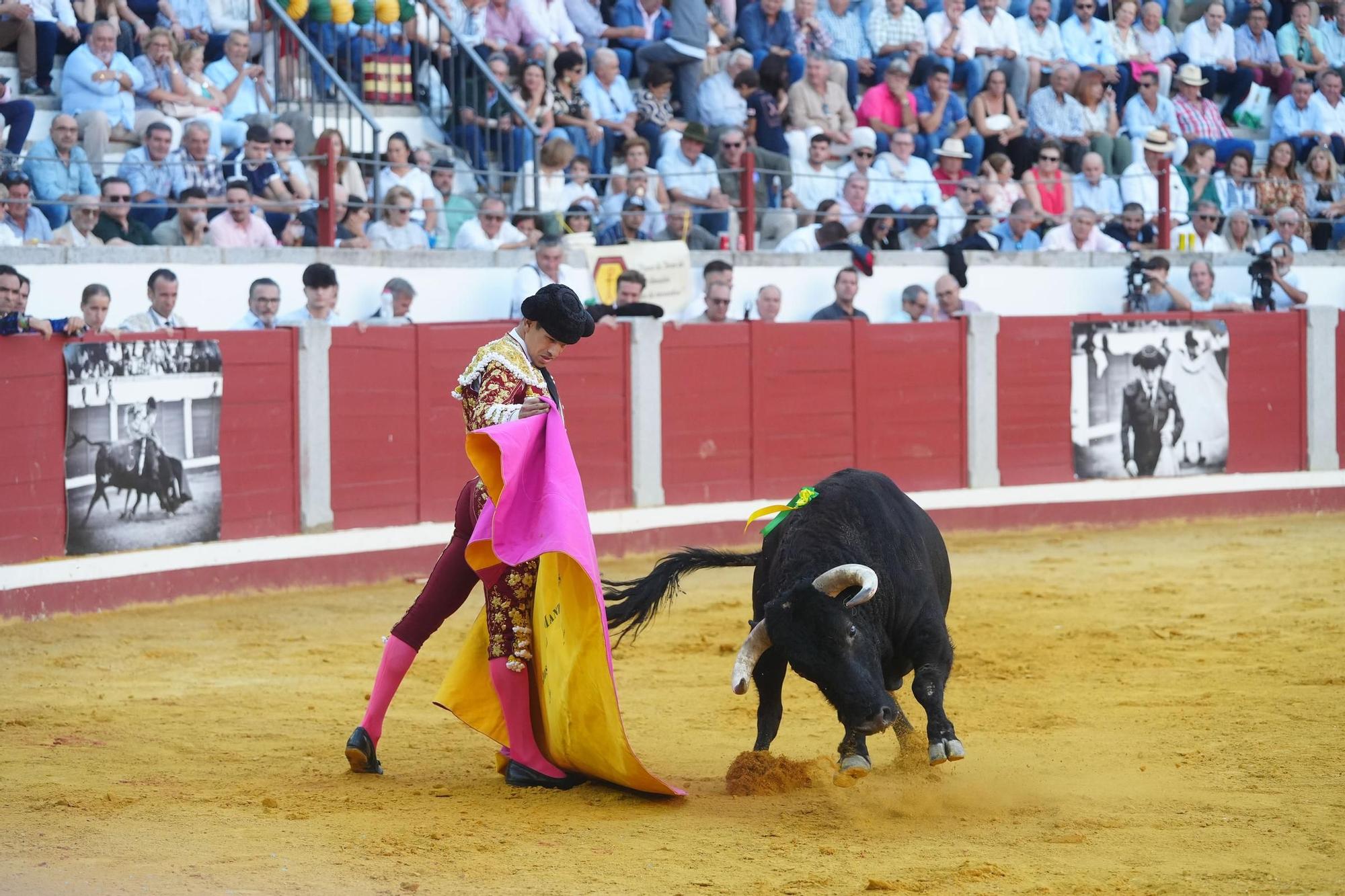 Manzanares, Roca Rey y Rocío Romero salen a hombros en Pozoblanco