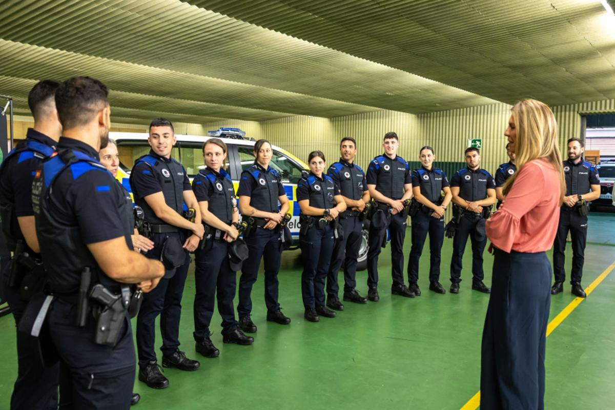 En total se incorporan nueve hombres y cinco mujeres a la Policía Municipal de Pozuelo de Alarcón