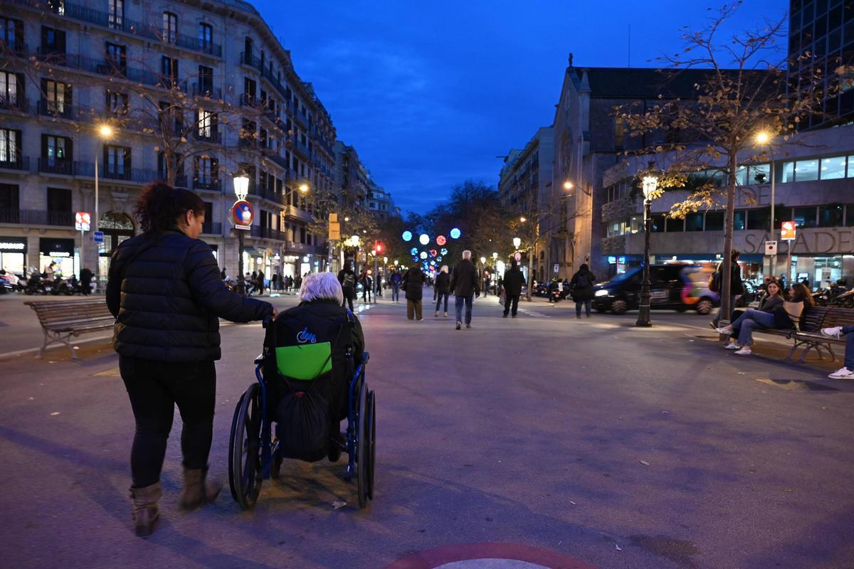L'esperança de vida augmenta a Barcelona, però hi ha desigualtats entre barris.