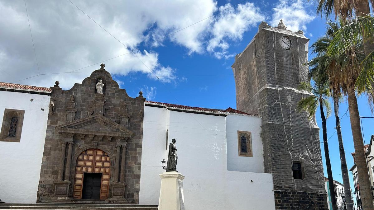 Fachada de la Iglesia de El Salvador en Santa Cruz de La Palma