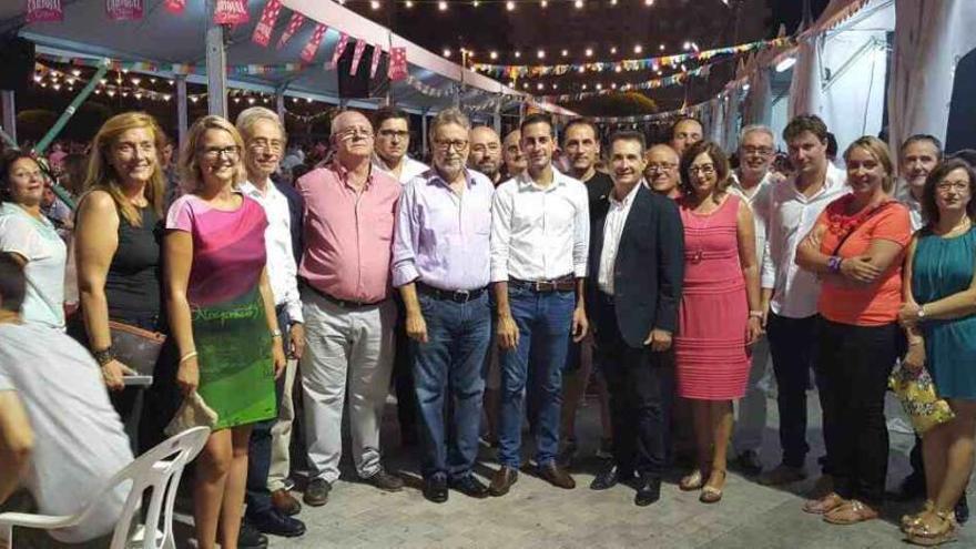 Los alcaldes socialistas visitan las fiestas de Mislata