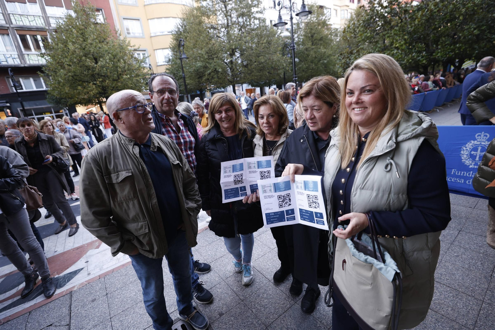 Así fue el encuentro entre Serrat e Iñaki Gabilondo en Gijón.
