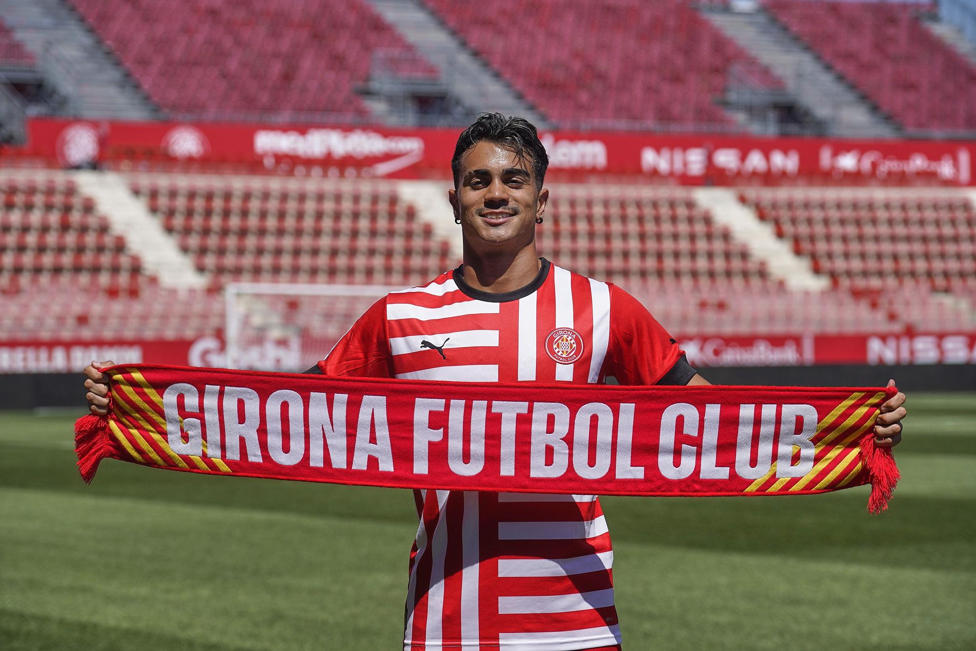 El Girona presenta a Reinier