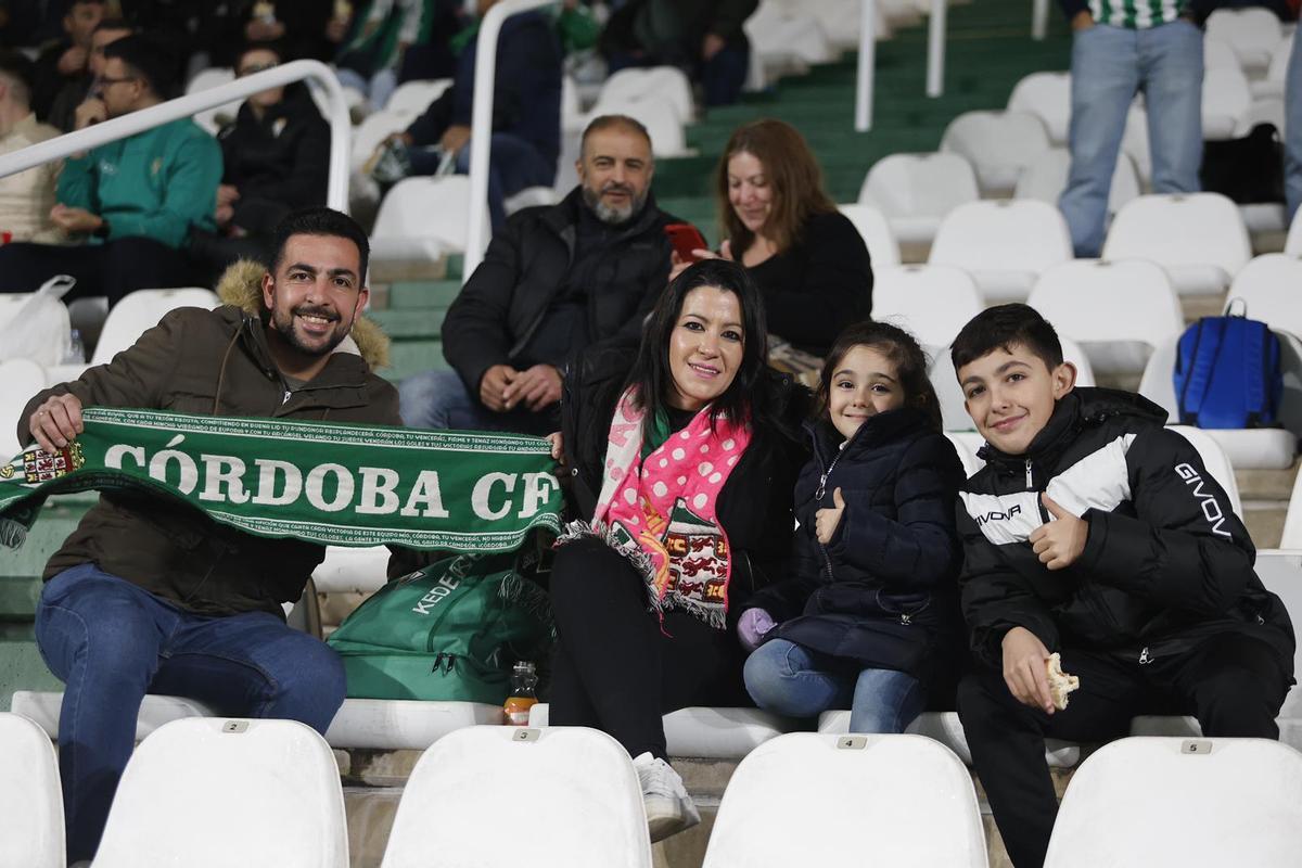 Córdoba CF-Burgos | Las imágenes de la afición en El Arcángel
