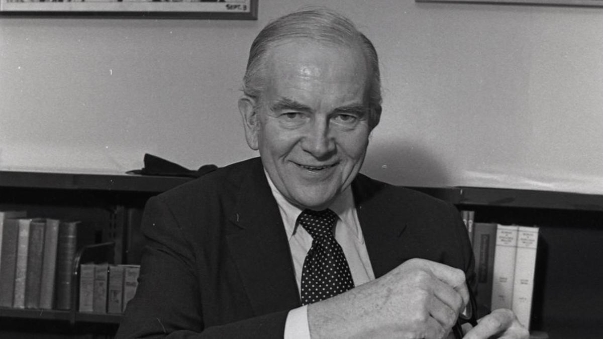 Milton Caniff, en 1979.