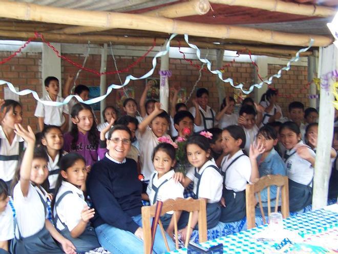 El trabajo de la ONG viguesa Aulas abiertas en Perú