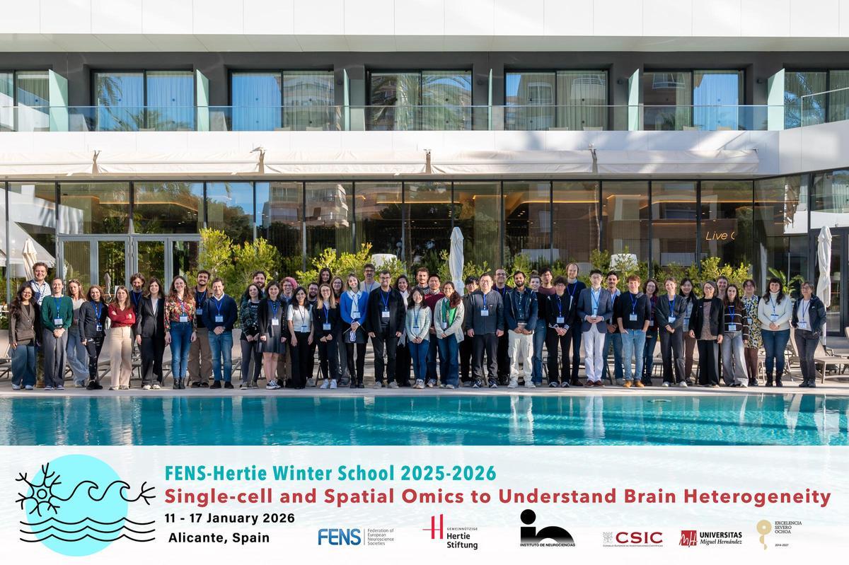 Los jóvenes reunidos en este encuentro en la sede de Sant Joan de la UMH