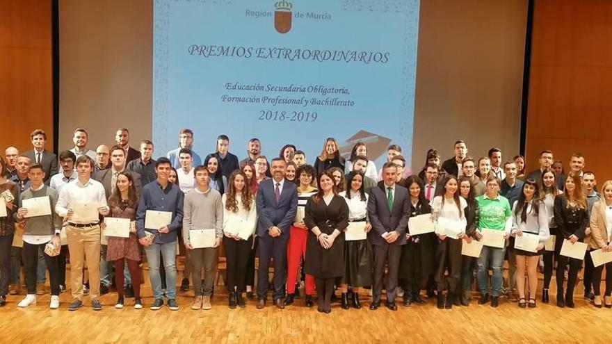 Premios Extraordinarios a 60 alumnos