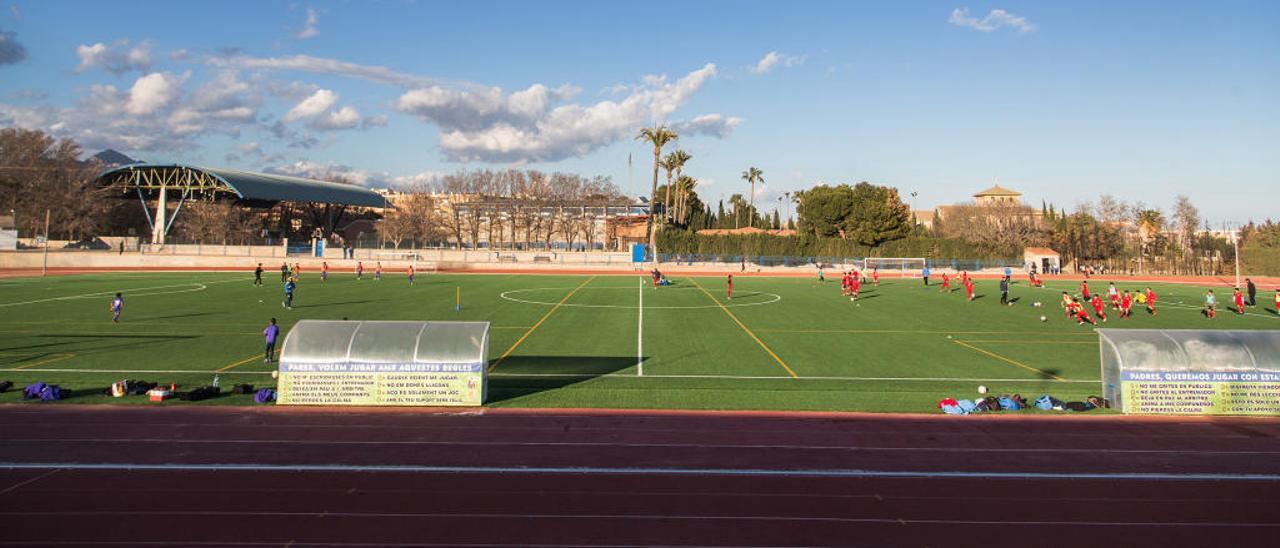 El Mutxamel CF denuncia trato discriminatorio en el reparto del uso del campo municipal