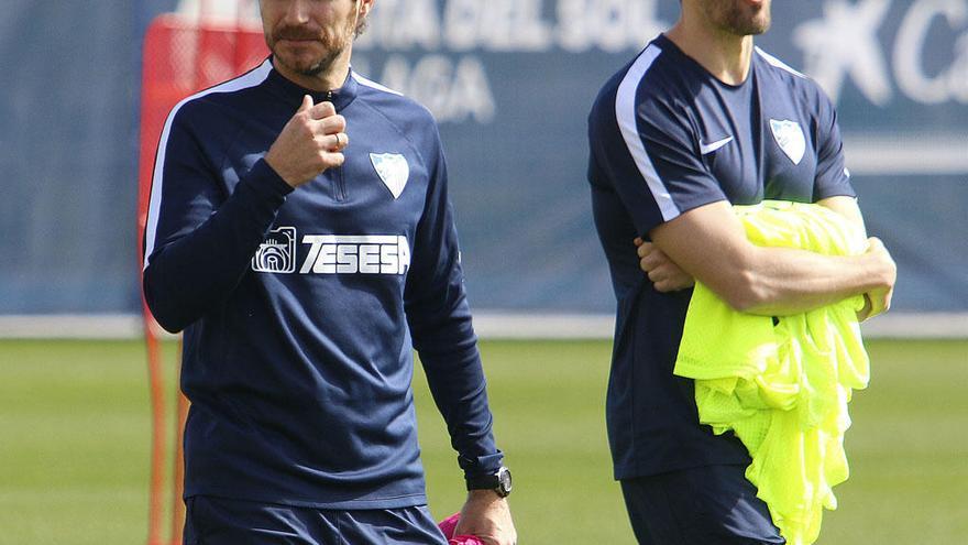 Víctor, durante el entrenamiento de ayer en el Ciudad de Málaga.