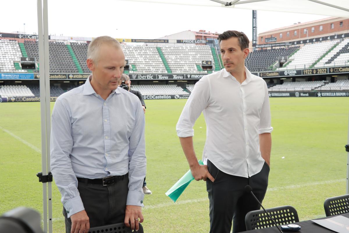 JUNTA GENERAL DE ACCIONISTAS DEL CD CASTELLON EN CASTALIA. BOB VOULGARIS