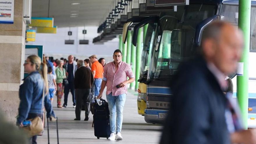 El Cupón Diario de la ONCE reparte 350.000 euros en la Estación de Autobuses de Oviedo