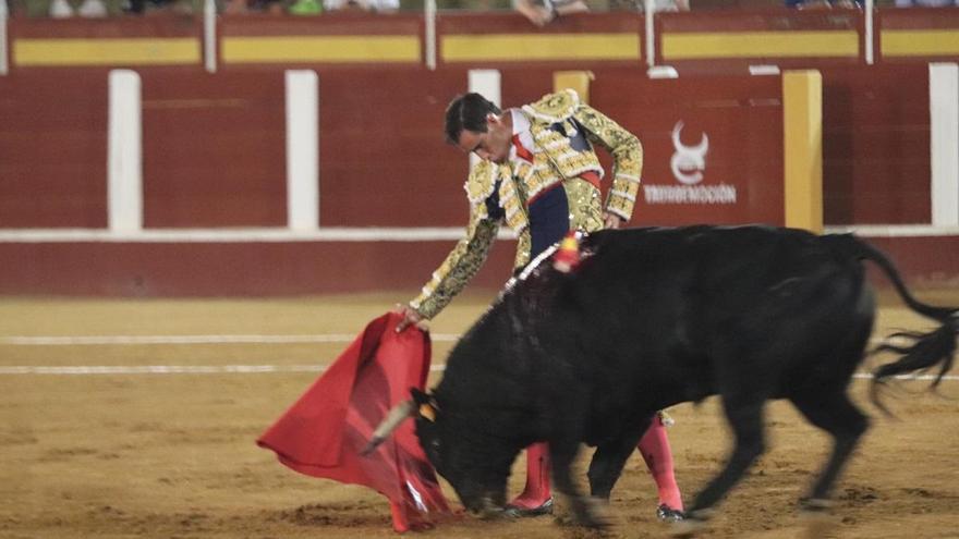 Fortes se estrelló con un lote imposible en su esperada reaparición en los ruedos