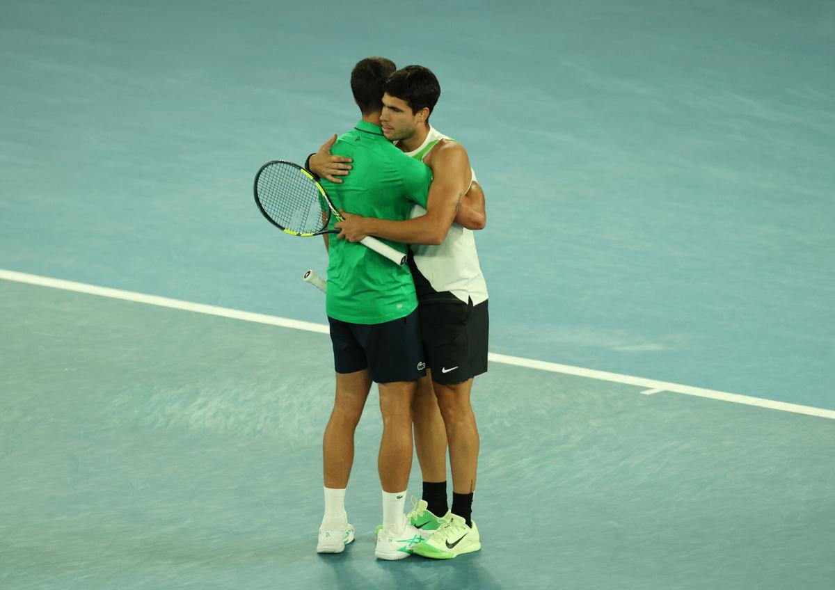 February 1, 2026, Melbourne, Victoria, Australia: CARLOS ALCARAZ of Spain and NOVAK DJOKOVIC of Serbia after the match in the final of Australian Open, Melbourne, Australia.,Image: 1071158644, License: Rights-managed, Restrictions: , Model Release: no, Credit line: Marcin Cholewinski / Zuma Press / ContactoPhoto Editorial licence valid only for Spain and 3 MONTHS from the date of the image, then delete it from your archive. For non-editorial and non-licensed use, please contact EUROPA PRESS. 01/02/2026 ONLY FOR USE IN SPAIN. Marcin Cholewinski / Zuma Press / ContactoPhoto;Press;Alcaraz.Djokovic.1.jpg;20260201_zsp_c278_038.jpg;Carlos Alcaraz wins Australian Open tennis tournament in Melbourne