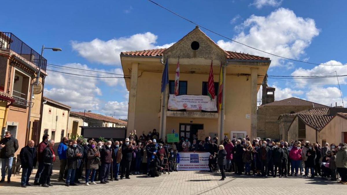 El mundo rural se alza por su Sanidad