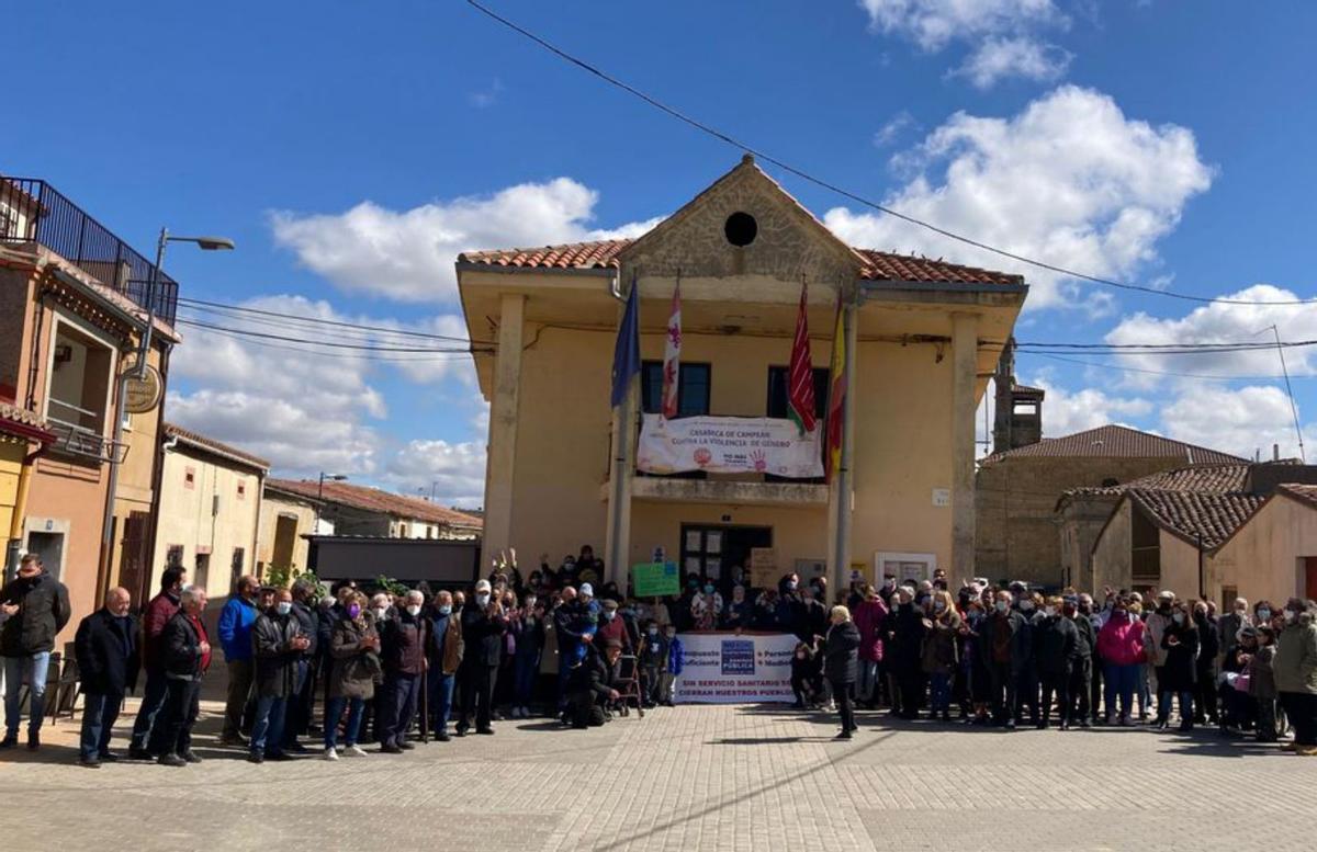 El mundo rural se alza por su Sanidad