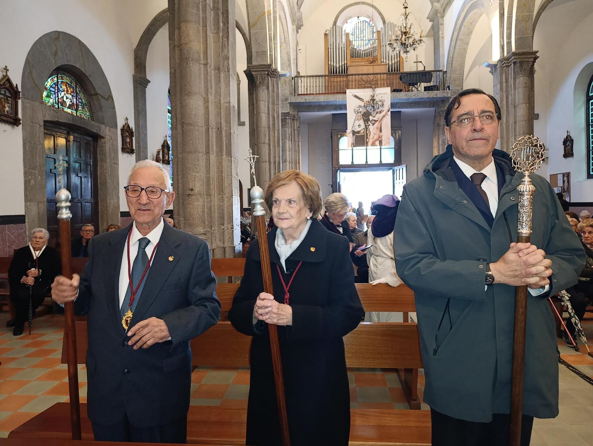 El Nazareno y la Virgen Dolorosa emocionan en Grado
