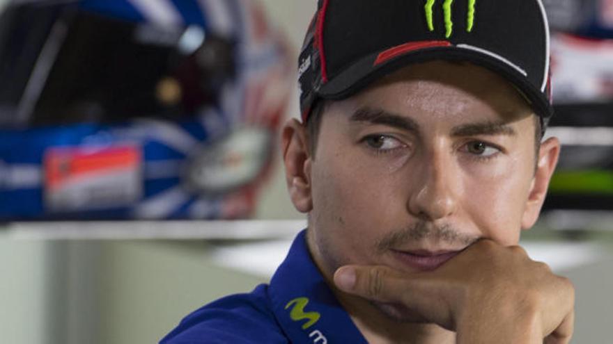 Jorge Lorenzo se pasa a la Fórmula 1