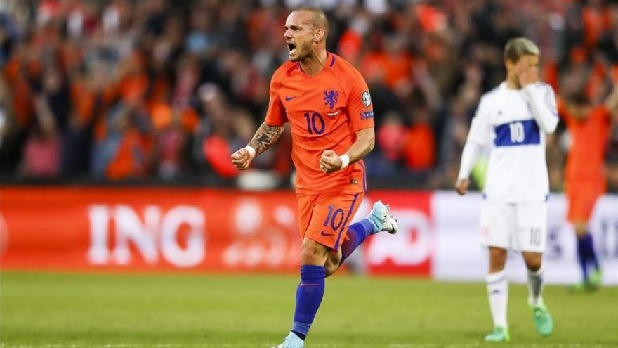 Sneijder, con &quot;principio de acuerdo&quot; para fichar por el Niza