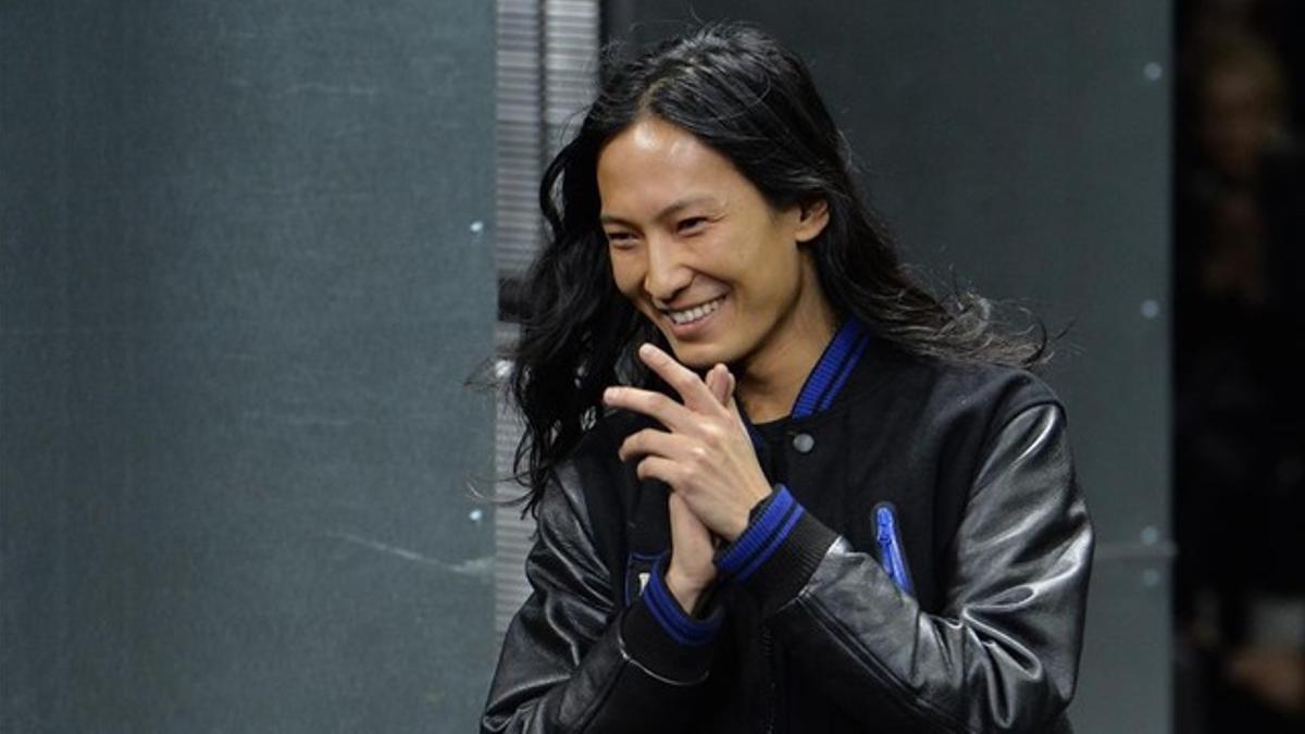 Alexander Wang abandona Balenciaga