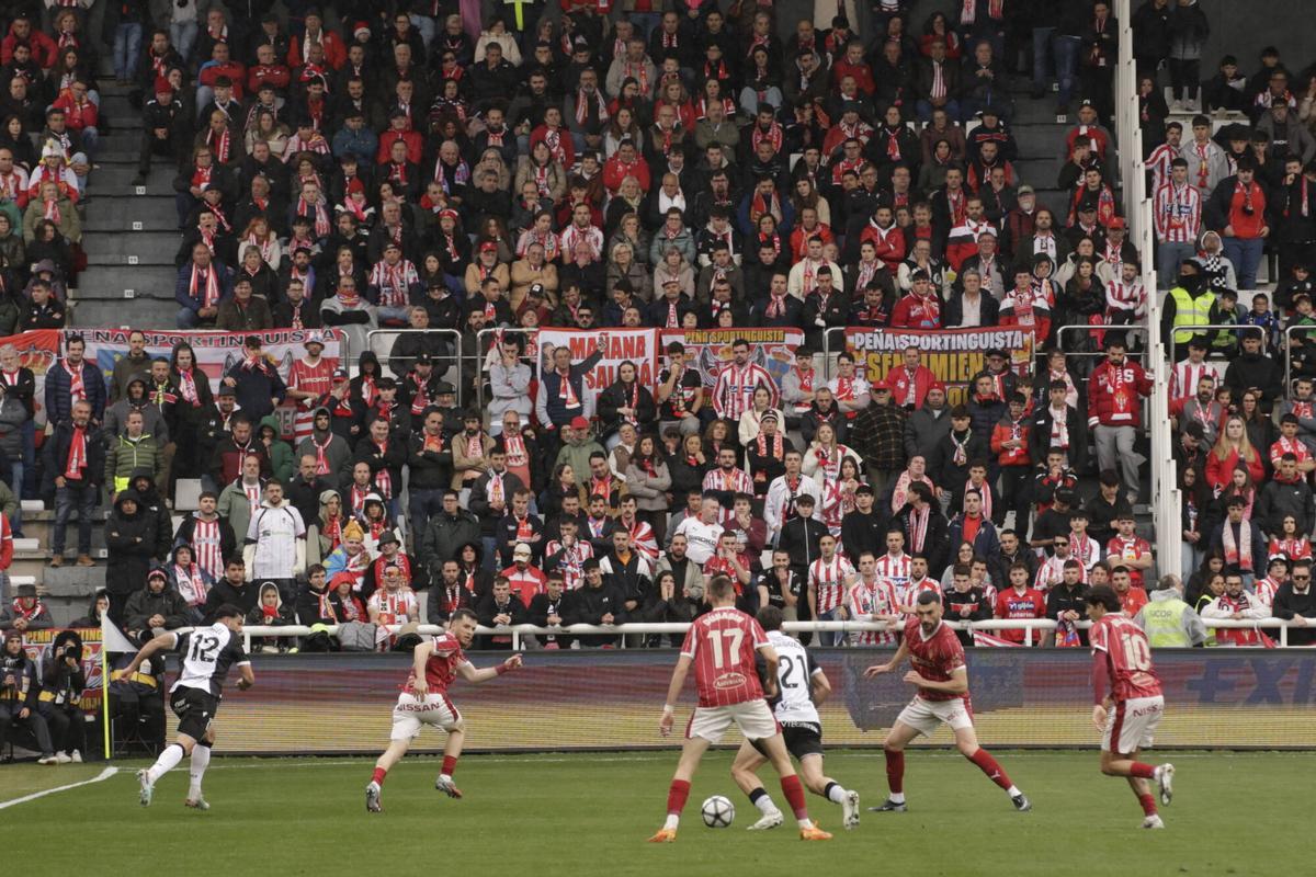 EN IMÁGENES: El Sporting se enfrenta al Burgos en El Plantío