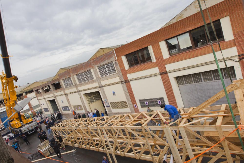 Simulacro de la plantá de la falla del ayuntamiento