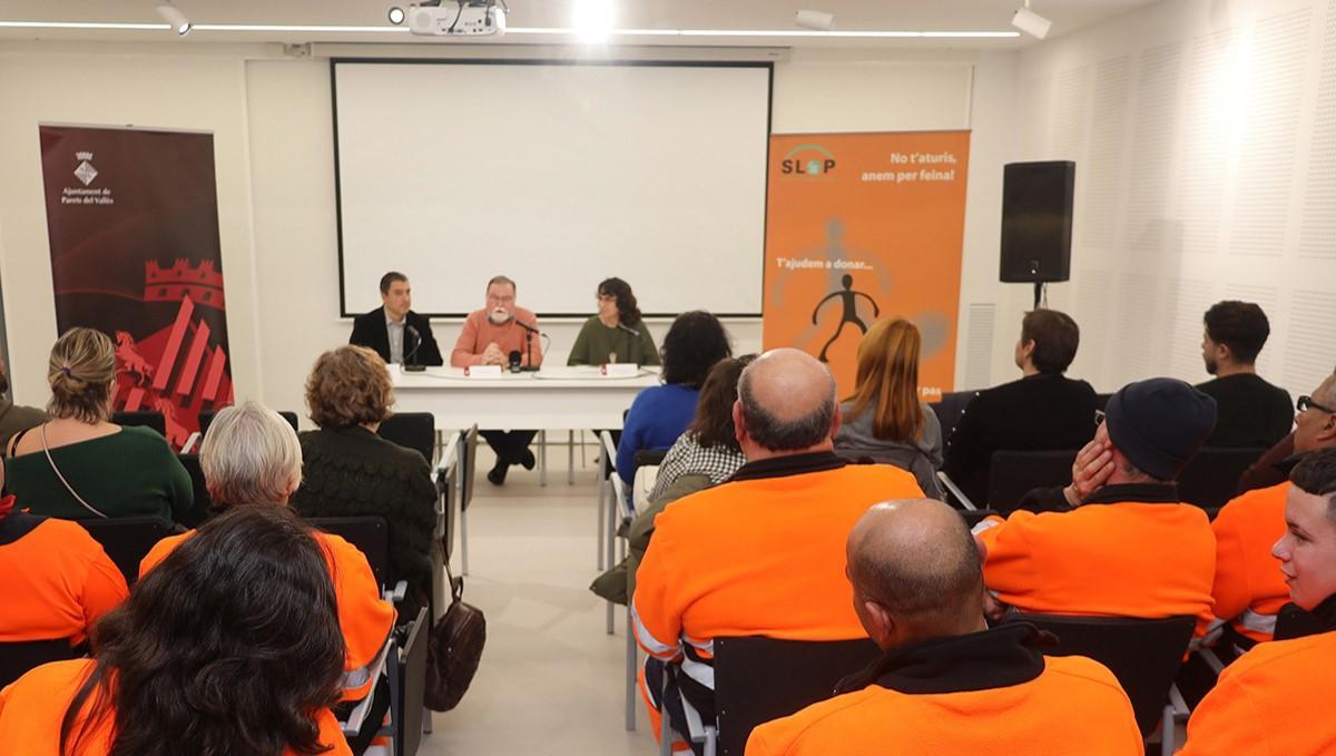 L’Ajuntament de Parets dona la benvinguda a les persones contractades pels Plans d’Ocupació Local L’Ajuntament de Parets dona la benvinguda a les persones contractades pels Plans d’Ocupació Local