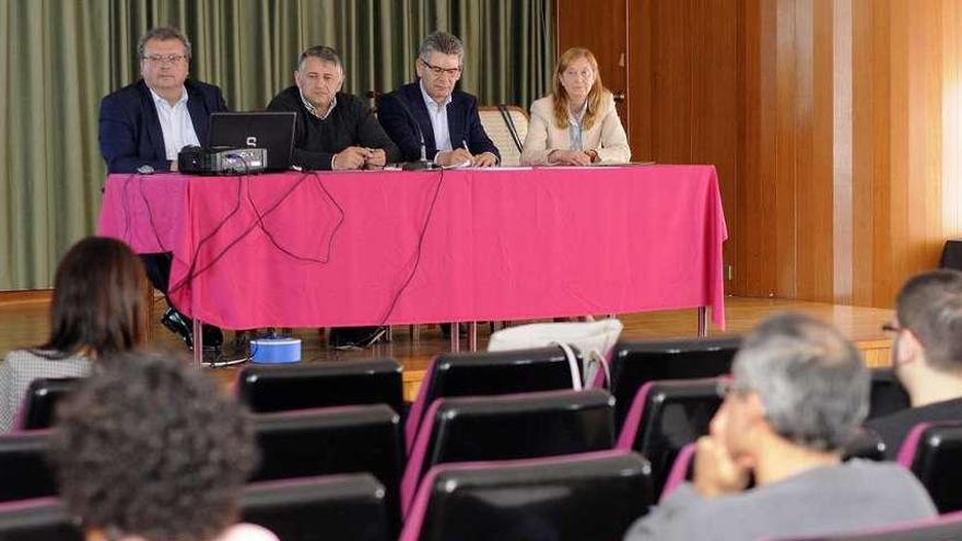 Arturo Sampedro, Manuel Cuiña, Santos Héctor y Mabel Vidal presentaron el Sicted. // Bernabé/Javier Lalín