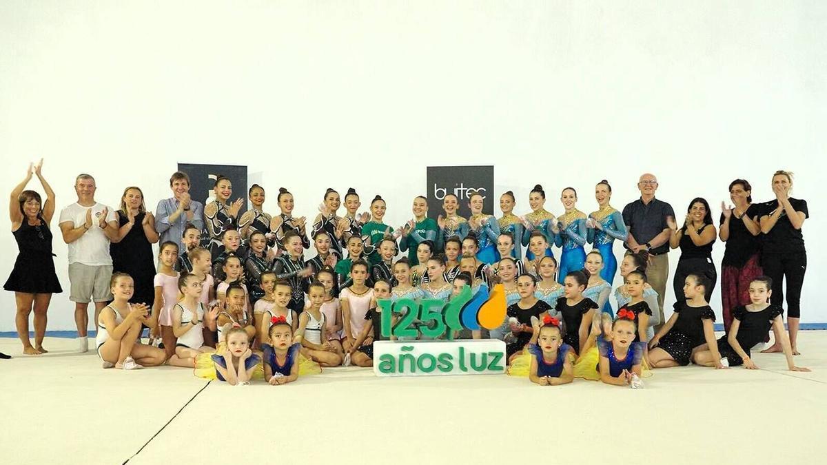 El Club Gimnasia Estética Paiporta, Premio Iberdrola Supera Base, inaugura sus instalaciones afectadas por la dana