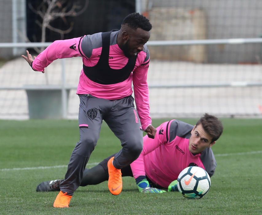 Entrenamiento del Levante UD (13-03-2018)