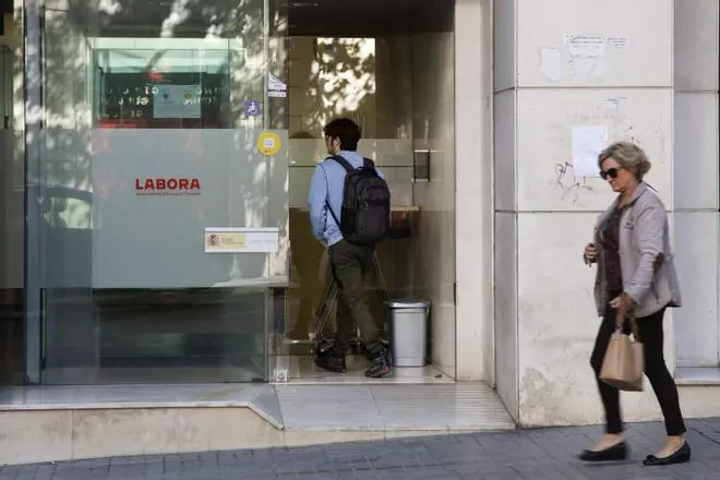 Noviembre cierra con el paro a la baja en las comarcas de l’Alcoià-Comtat