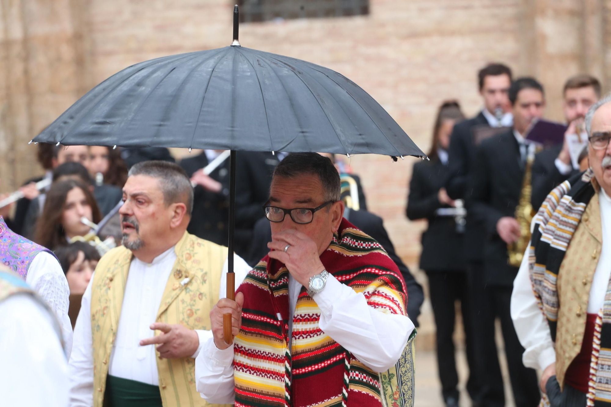 Búscate en el primer día de ofrenda por la calle de la Paz (entre las 15:30 a las 17:00 horas)
