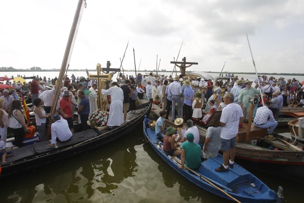 Encuentro de los Cristos de El Palmar, Catarroja, Silla y Massanassa en el Lago de la Albufera