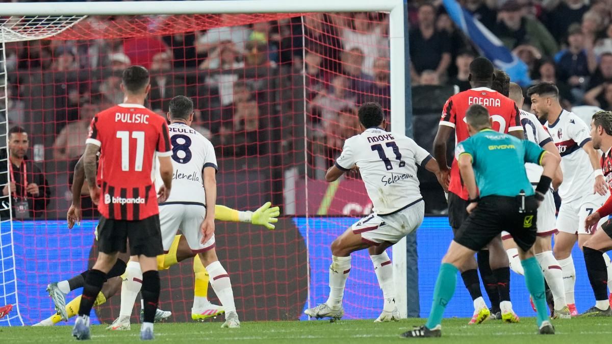 Dan Ndoye marcando el 0-1 del Bolonia
