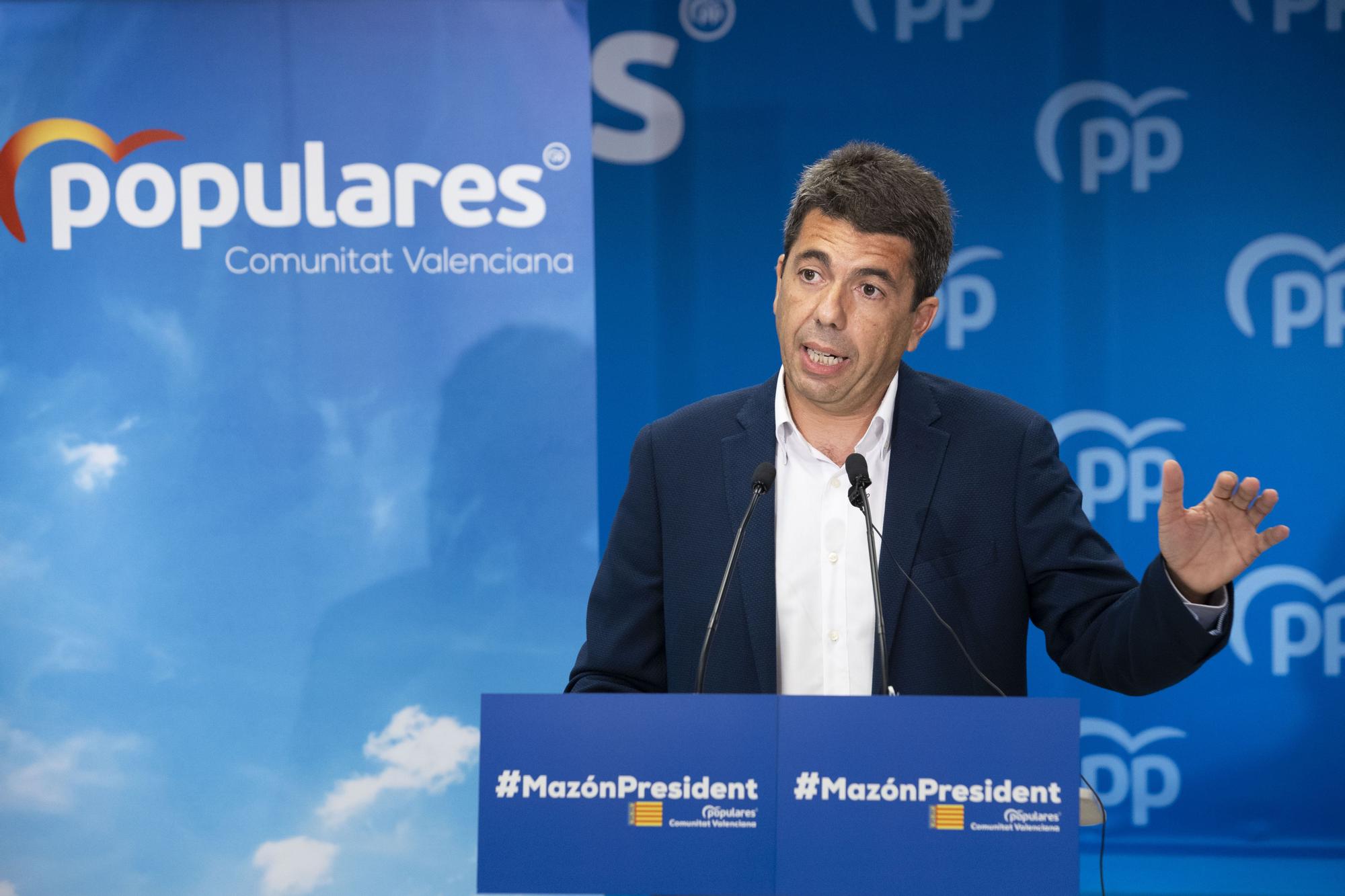 Carlos Mazón se rodea de caras conocidas en la presentación de su candidatura