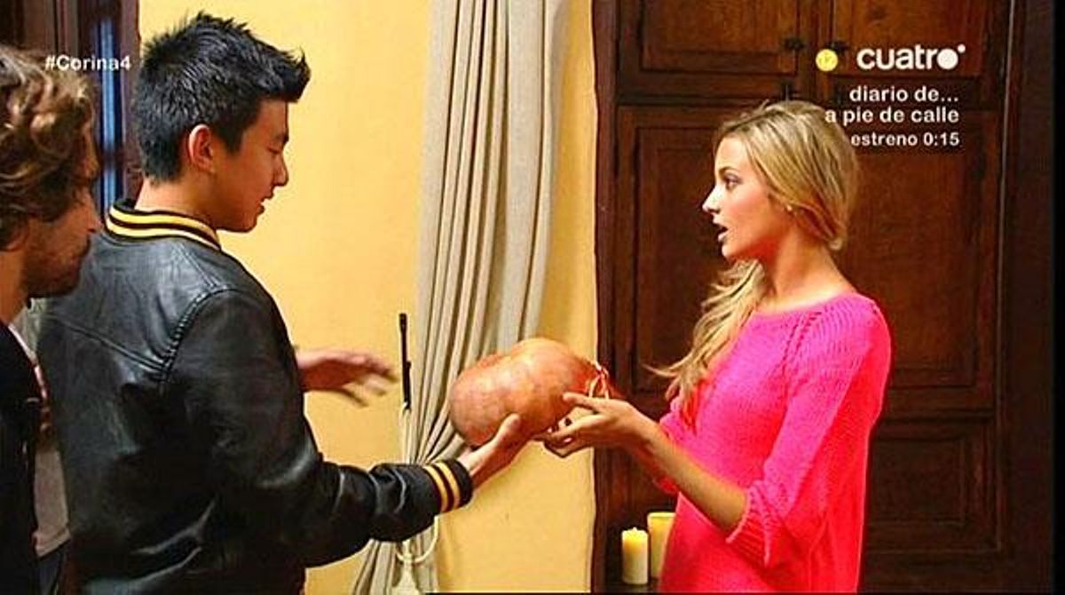 El xinès basc Yong Li va rebre carbasses de Corina (Cuatro).